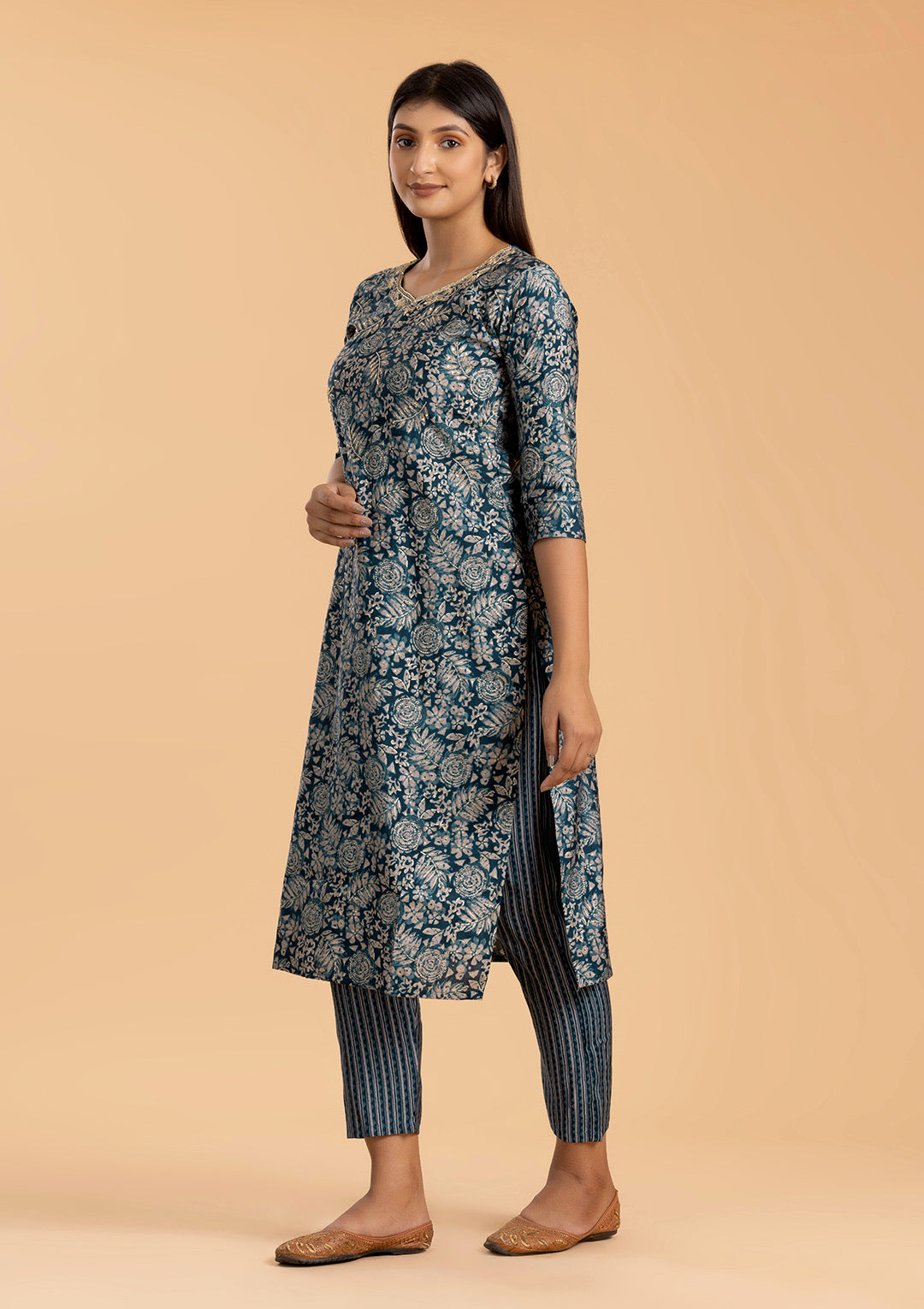 Blue Printed Pant Suit in Muslin Cotton